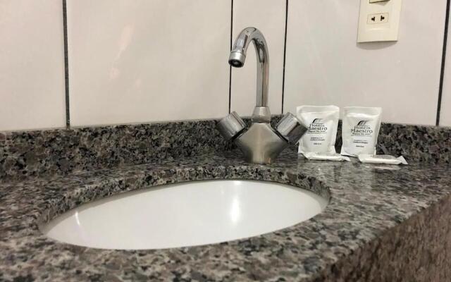 Maestro Express Hotel