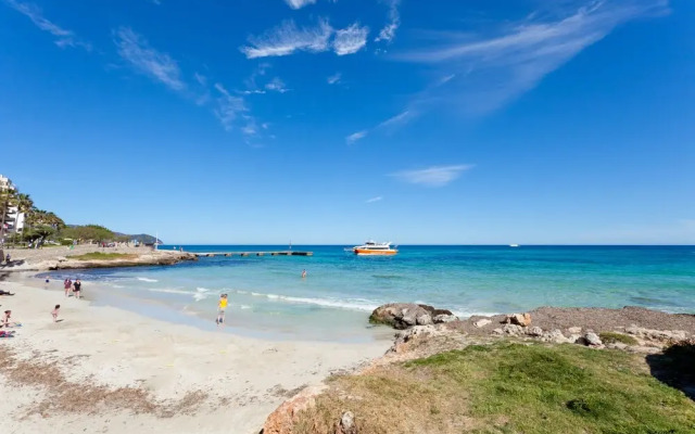Mafloras Luxury Beach Apartment