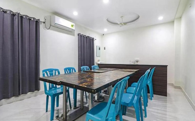 FabHotel RRR Inn