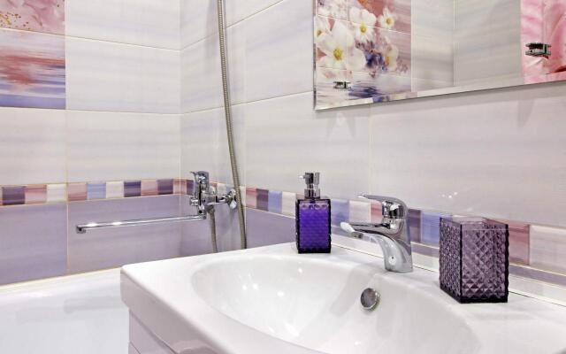 Апартаменты на улице Короленко 4