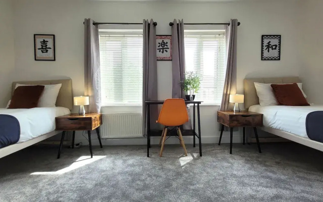 House of 4 Chimneys by Your Lettings UK