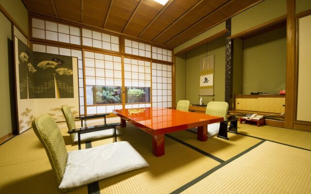 Mikuniya