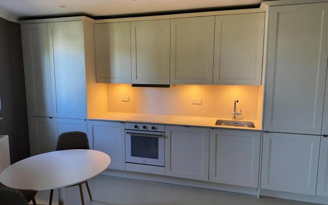 Aaron Glen Guest Apartments