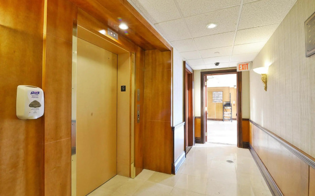 Woodbine Hotel and Suites