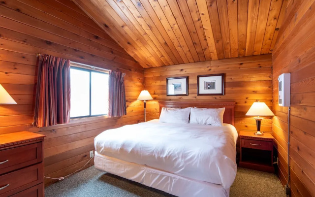 Lac Le Jeune Resort and Nature Centre