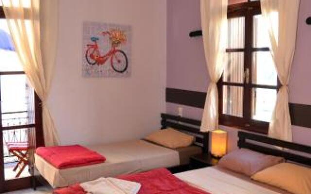 Enetiko Rooms