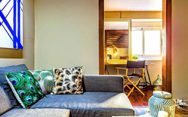 Lovely penthouse 2BR in Eixample - ArtBlue