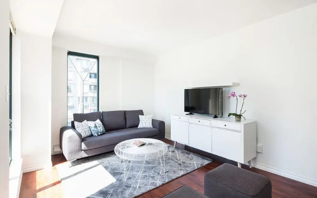 Penthouse 2BR in Yaletown by Sonder
