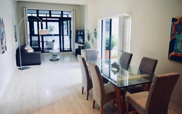 2 Bedroom Apartment in Cape Town City Centre