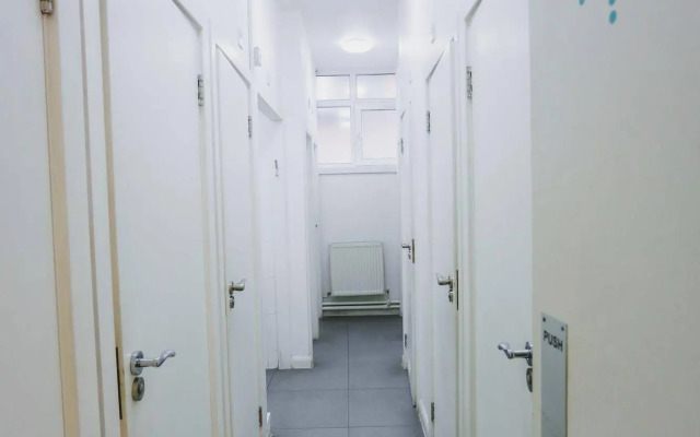 Via Limehouse - Hostel