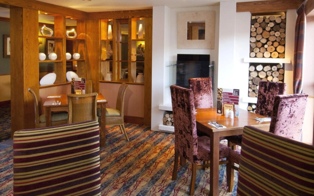 Premier Inn Christchurch / Highcliffe