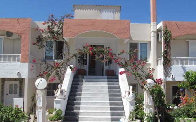 Agios Stefanos Studios & Apartments