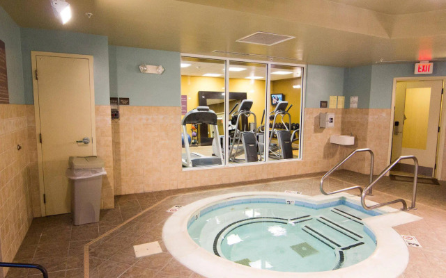 Hilton Garden Inn Clarksville