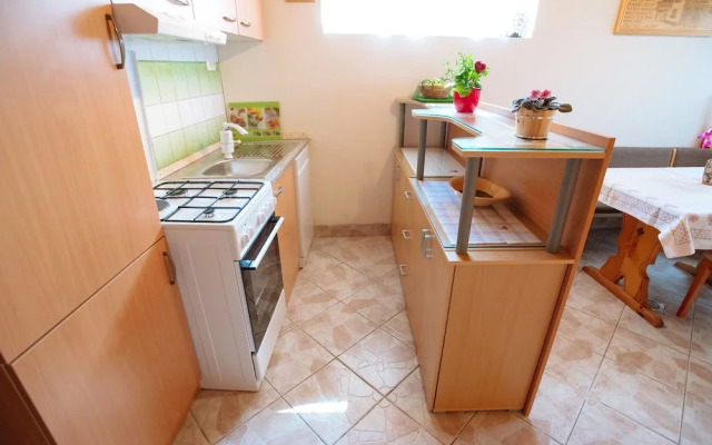 Apartment Jorsi With Mountain View