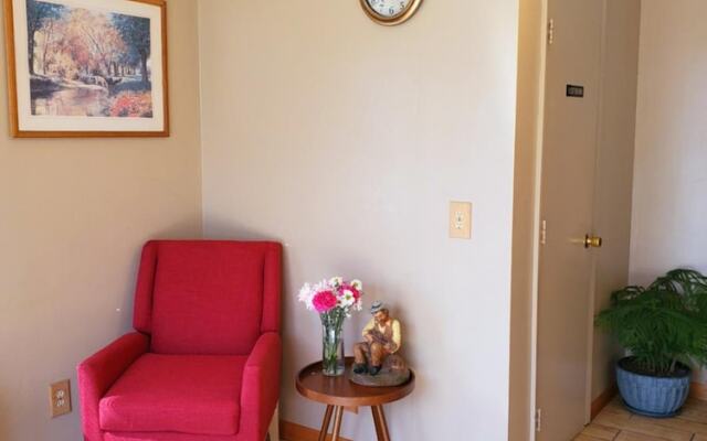 Budget Host Sheridan