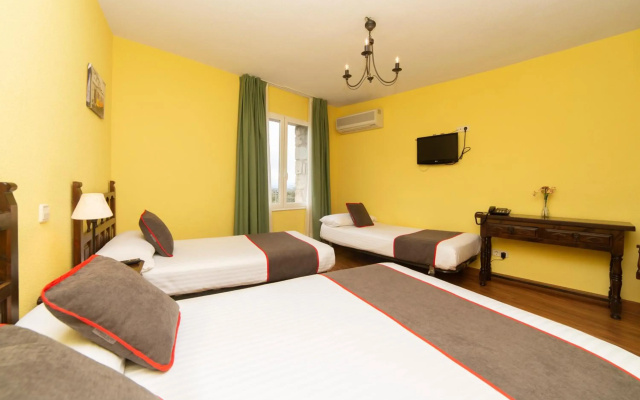 Hotel Mavi