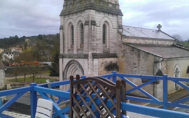 Hôtel Le Saint Pierre à St-Pierre de Chignac en Périgord