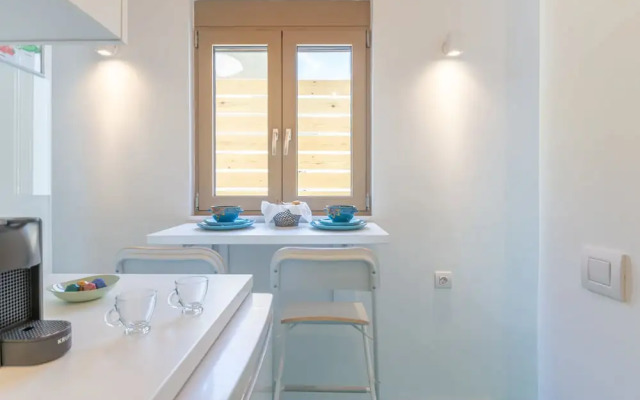 Chandakos 8 Design Apartments