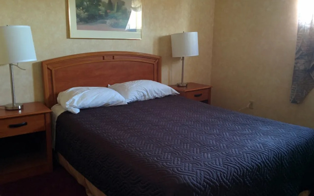 Royal Inn and Suites