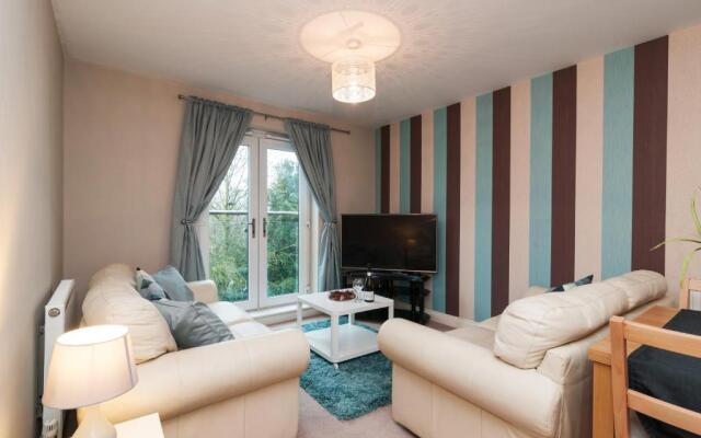 Central 2 bedroom apartment