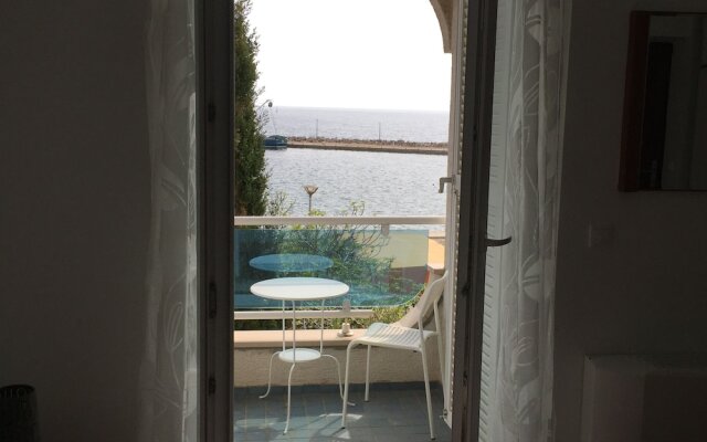 Guesthouse Punta Mira - Beachfront