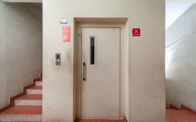 Oyo 7853 Pearl Corporate Residency