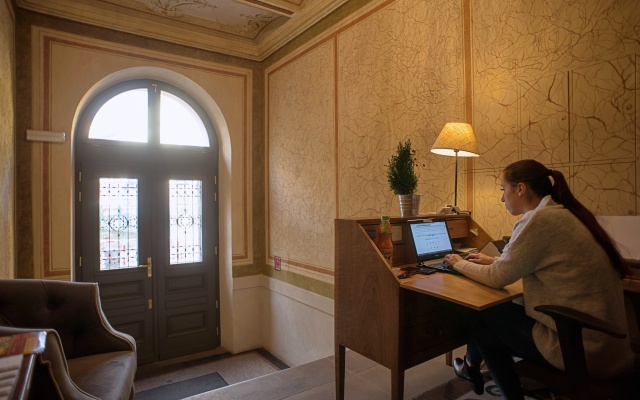 Belle Epoque Residence