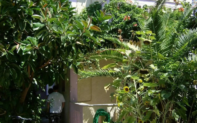 Smaragda Hotel