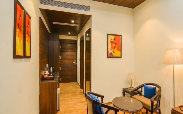 Edition O 30009 Skyhilton Alam Bagh