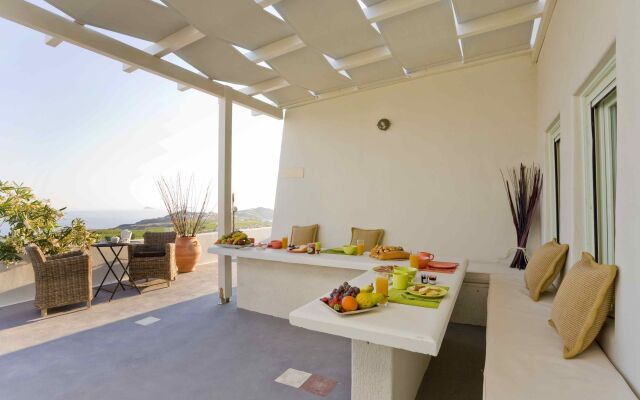 Blackrock Villa