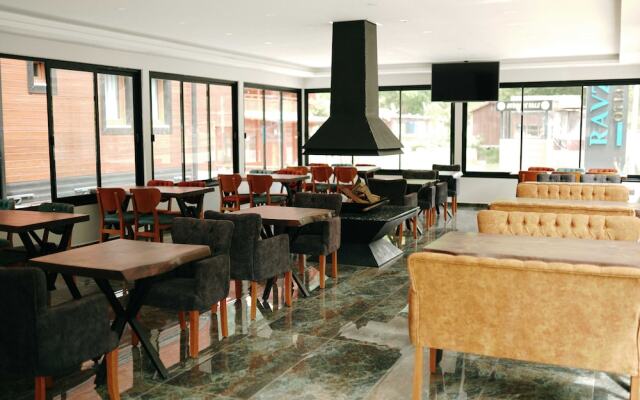 Ravza Otel Uzungol