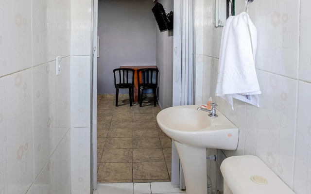 OYO Hotel Boneville, São Paulo