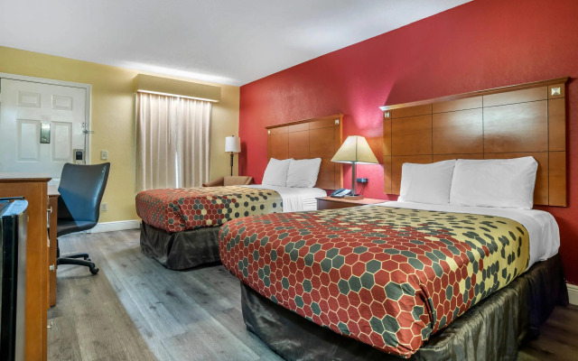 Econolodge Tupelo
