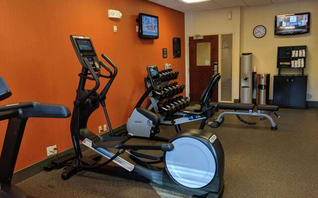 Hampton Inn & Suites Cincinnati-Union Center