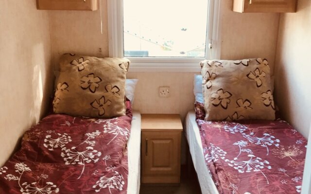 Willerby Manor in Coghurst Holiday Park