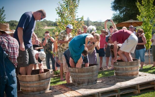 The Davies Family Inn