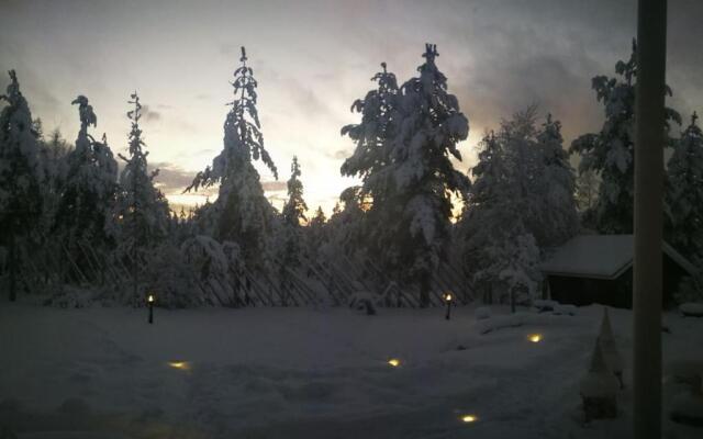 Arctic Circle Luxury House