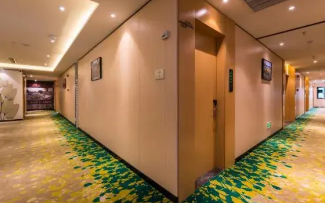 GreenTree Zhixuan Hotel (Fuzhou Sanfang Qixiang Nanmendou Subway Station)