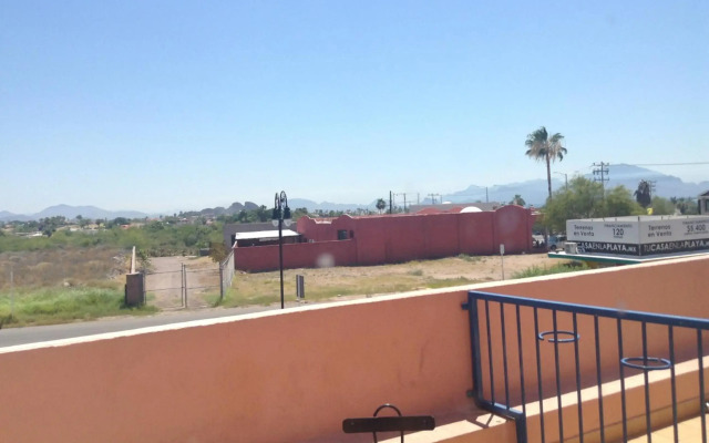 Los Jitos Hotel & Suites