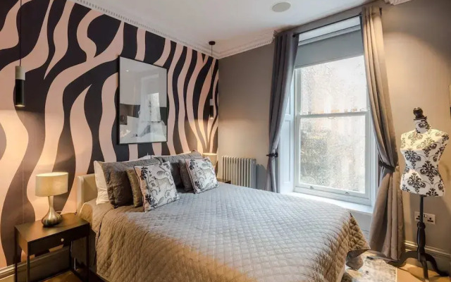 The Secret Chamber - Covent Garden By Frankie Says