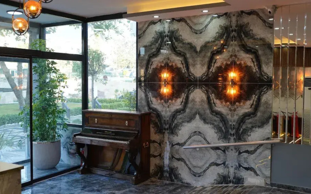 Zeus Otel