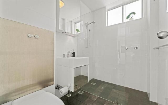 Modern Potts Point Studio