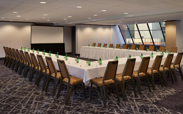 Sheraton Ottawa Hotel