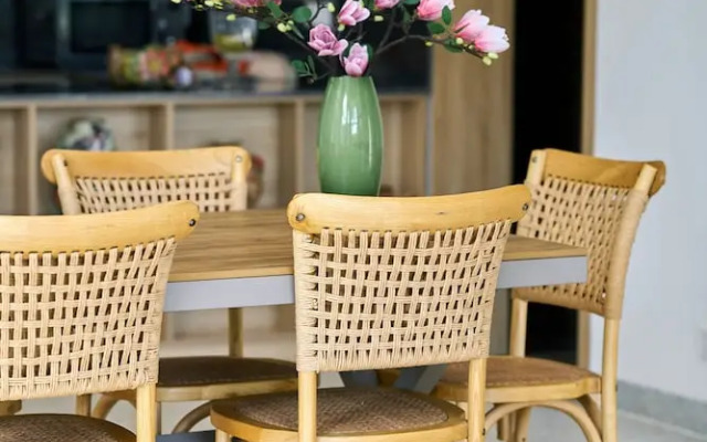 Luxury 4 bedroom Solar Villa