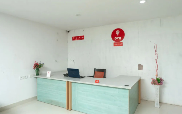 OYO 22532 Purple Lake View