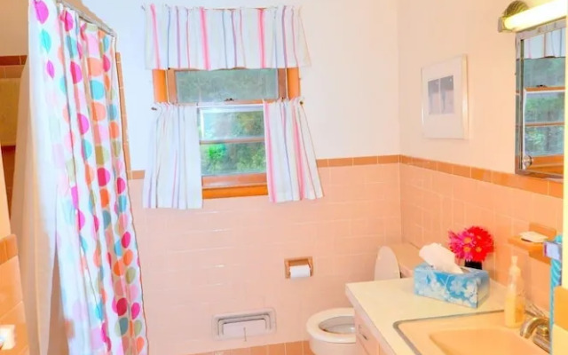 Castle View - A Rancher With a View!