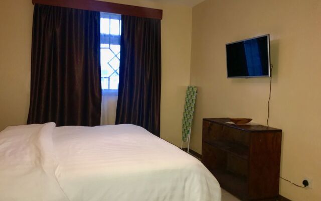 Milimani Executive Suites With Pool