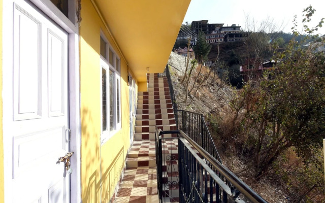 OYO 12060 Home Hill View Bharari