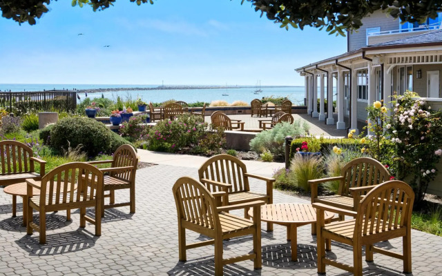 The Beach House Hotel Half Moon Bay