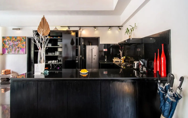 Serene 4br Seminyak Villa with Tropical